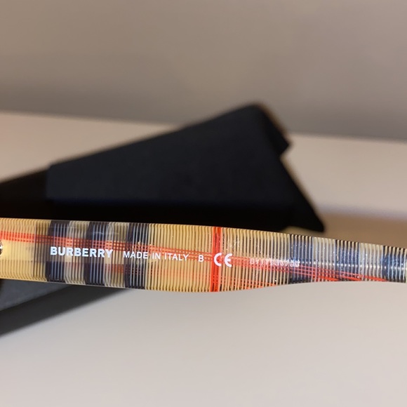 Butterfly Cat Eye in Vintage Check & Brown - Picture 10 of 11